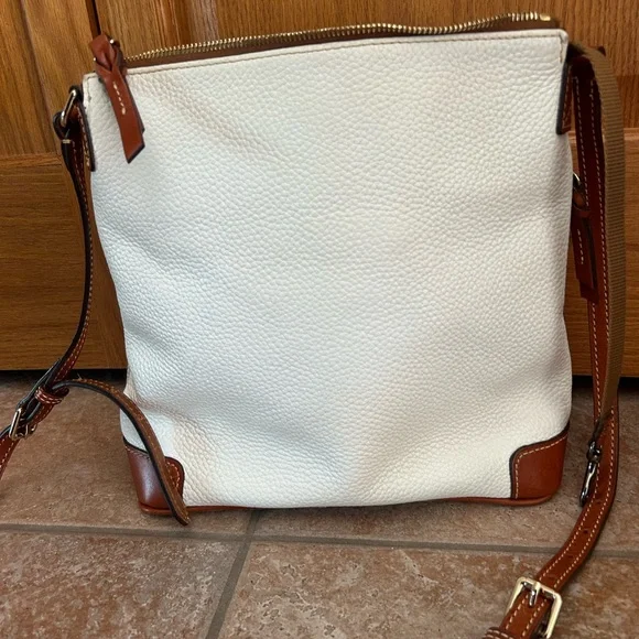 Dooney & Bourke Pebble Grain Crossbody - Picture 3 of 13